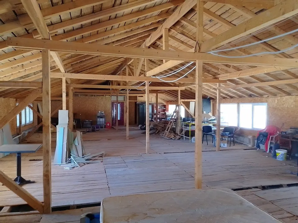 Structura interioară din lemn